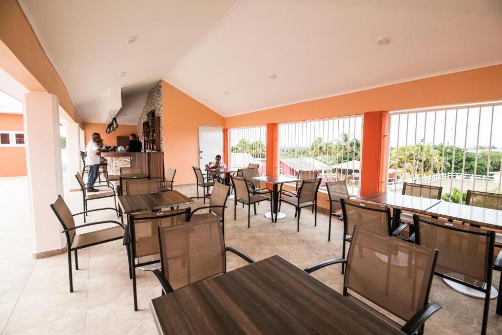 Omira Apartment Suites Willemstad Dış mekan fotoğraf