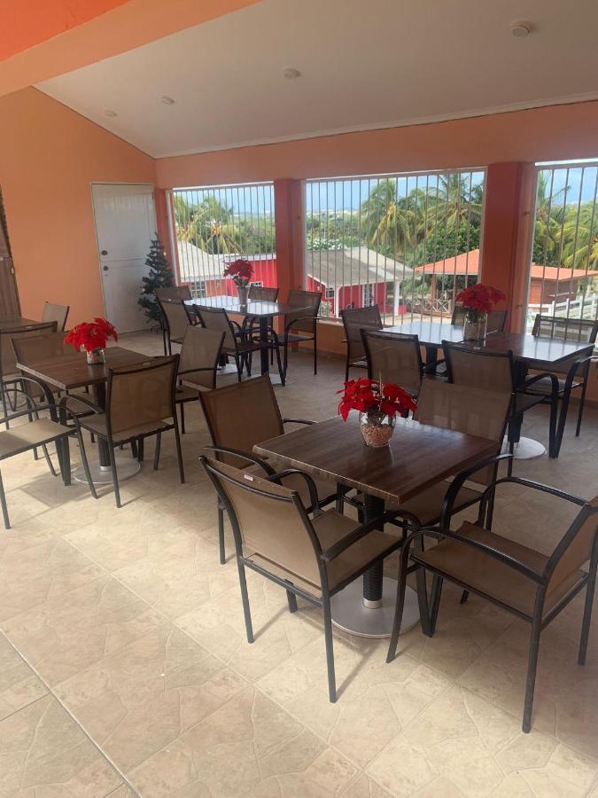 Omira Apartment Suites Willemstad Dış mekan fotoğraf